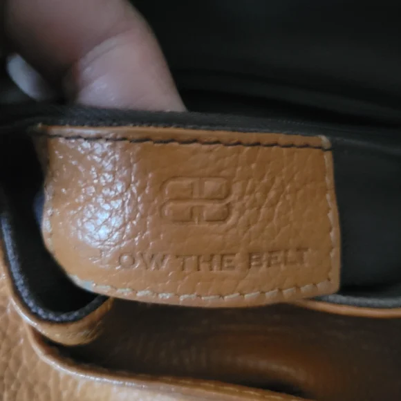 B-Low the belt Bag / wristlet. - Picture 5 of 8